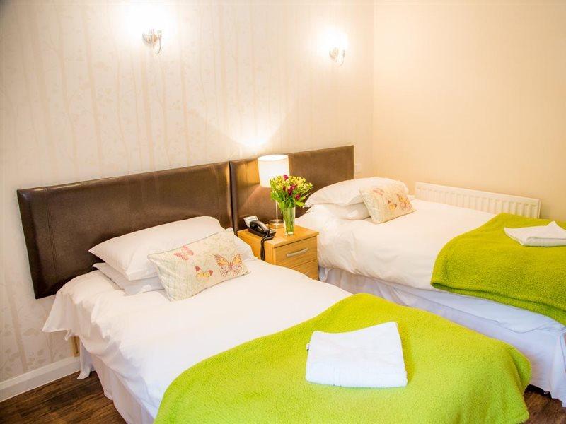 Stay And Relax At The Yew Tree Manuden المظهر الخارجي الصورة
